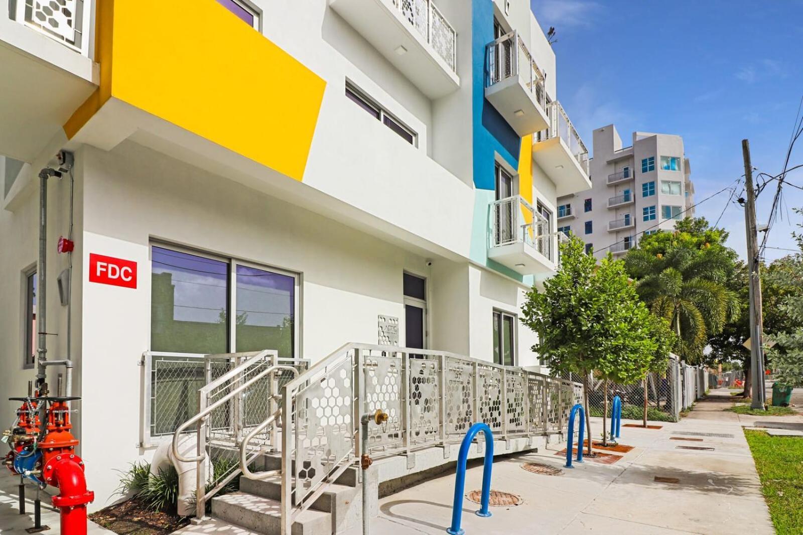 Aerie Apartments ไมอามี ภายนอก รูปภาพ
